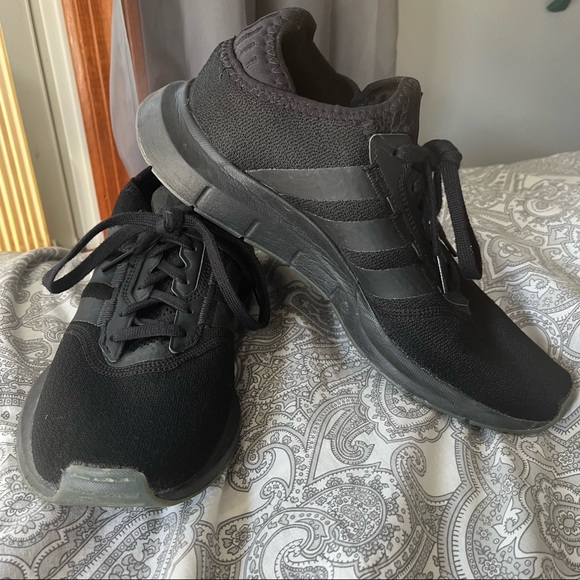 adidas Shoes - ✨LAST CHANCE✨ Black Adidas Sneakers